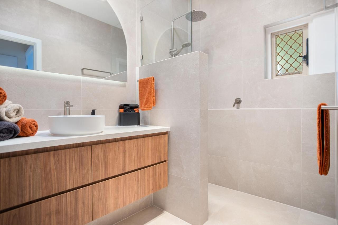 Horizon 235 Apartment เกลเนลก์ ภายนอก รูปภาพ