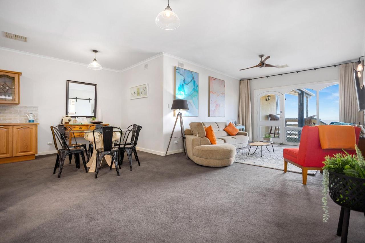 Horizon 235 Apartment เกลเนลก์ ภายนอก รูปภาพ
